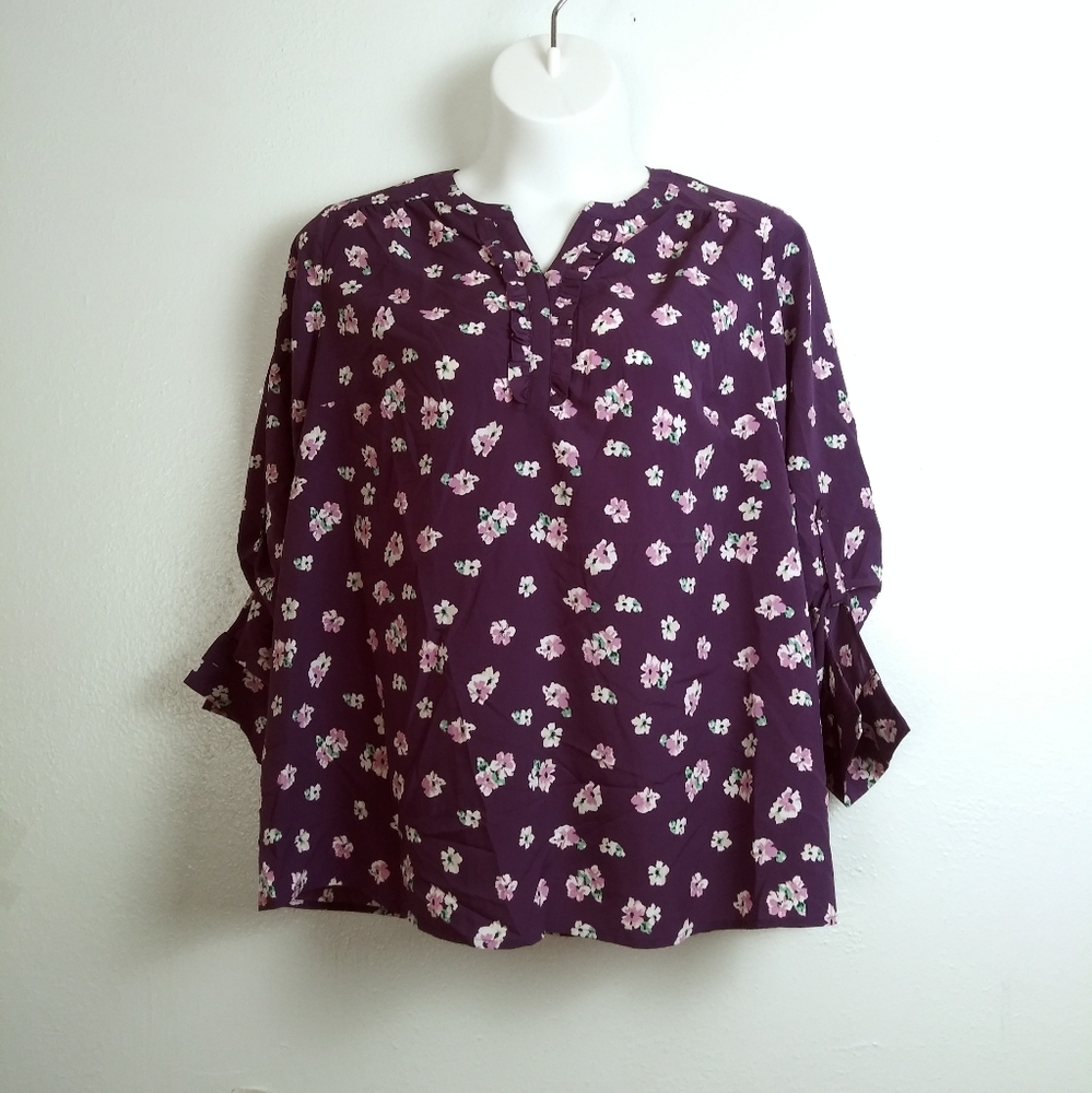 Lane Bryant 16 Blouse Purple Floral Ruffled V Notch- Tab Sleeve - Picture 2 of 14